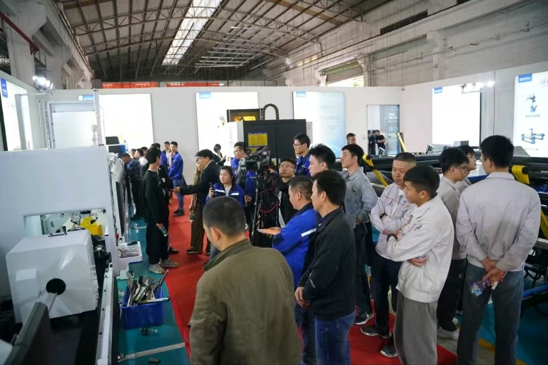 現(xiàn)場低1 現(xiàn)場低1